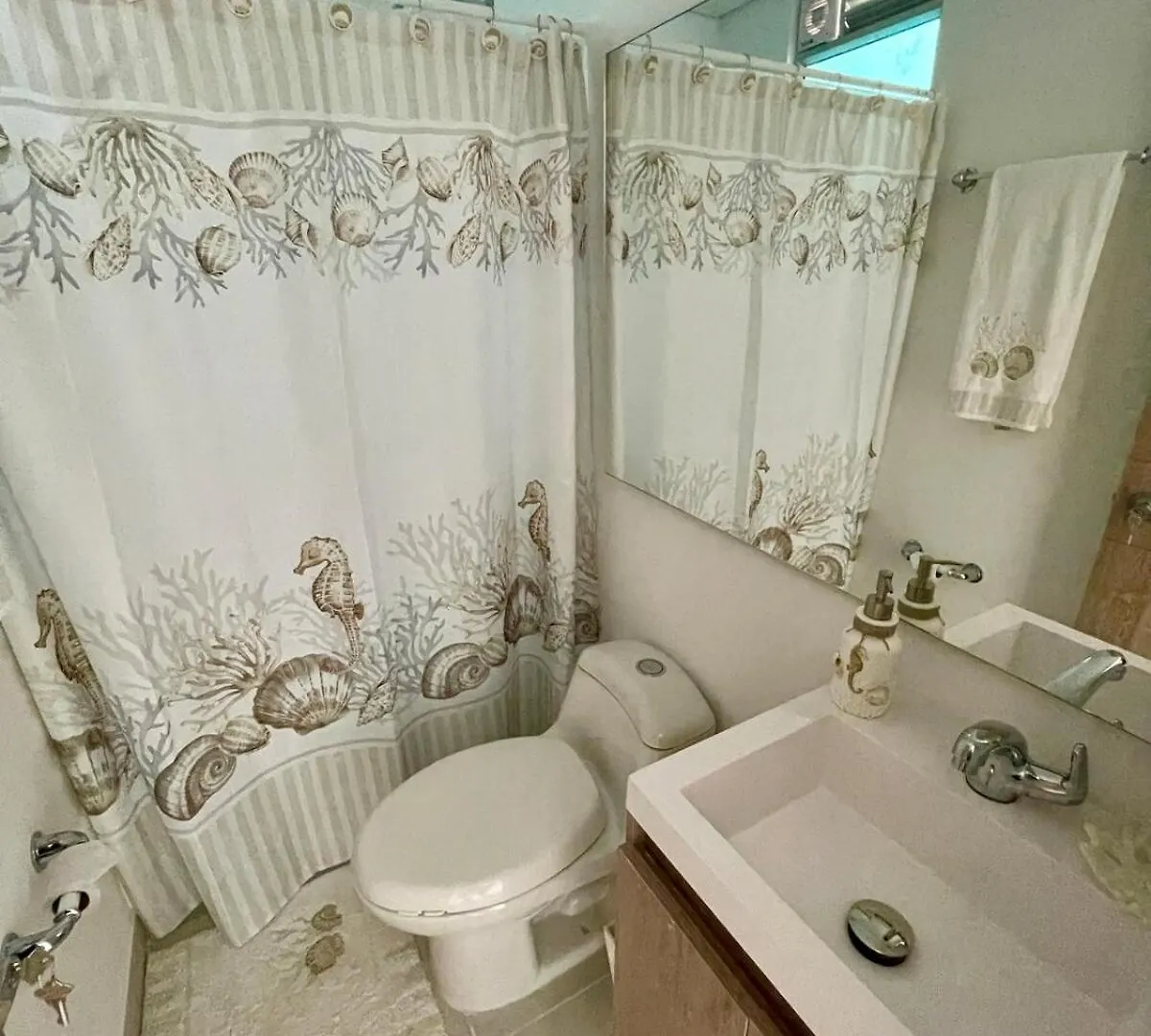 Charming Apartment In Cartagena Puerto Tierrabaja Colombia